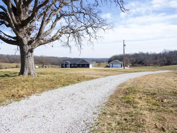 13678 State Highway O, Ava, MO 65608