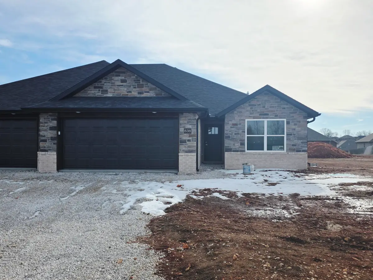 838 E Crystal Avenue, Nixa, MO 65714 - #1