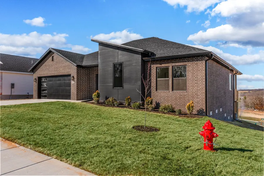 1001 W Jay Street, Ozark, MO 65721 - #2