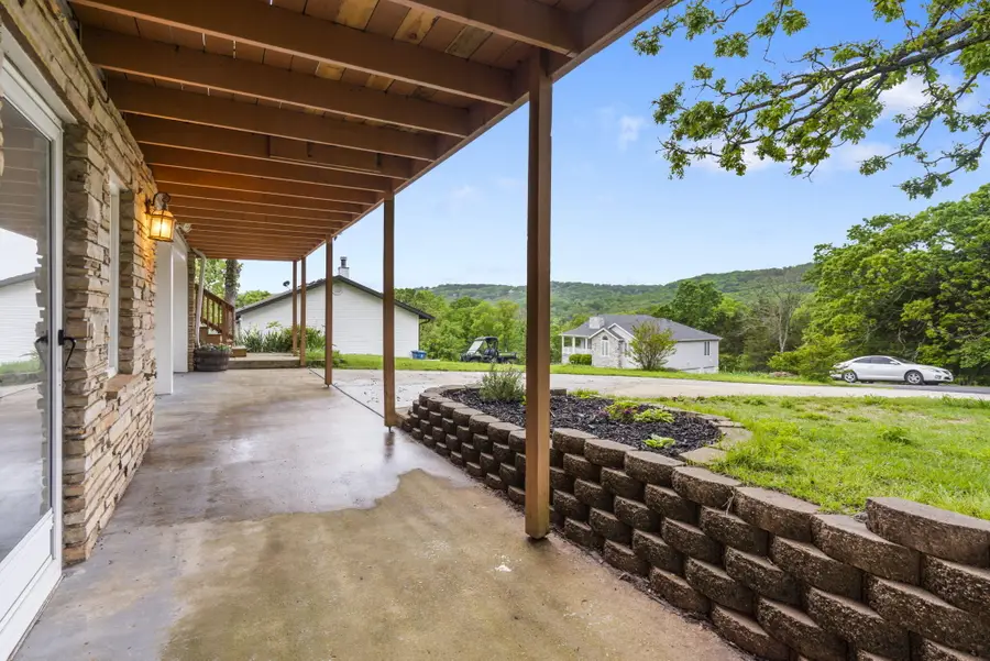 106 S Lakeshore Drive, Blue Eye, MO 65611 - #2