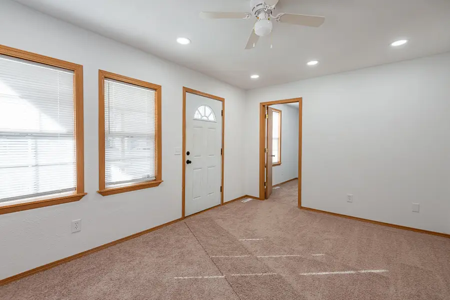 1418 N Forest Avenue, Springfield, MO 65802 - #3