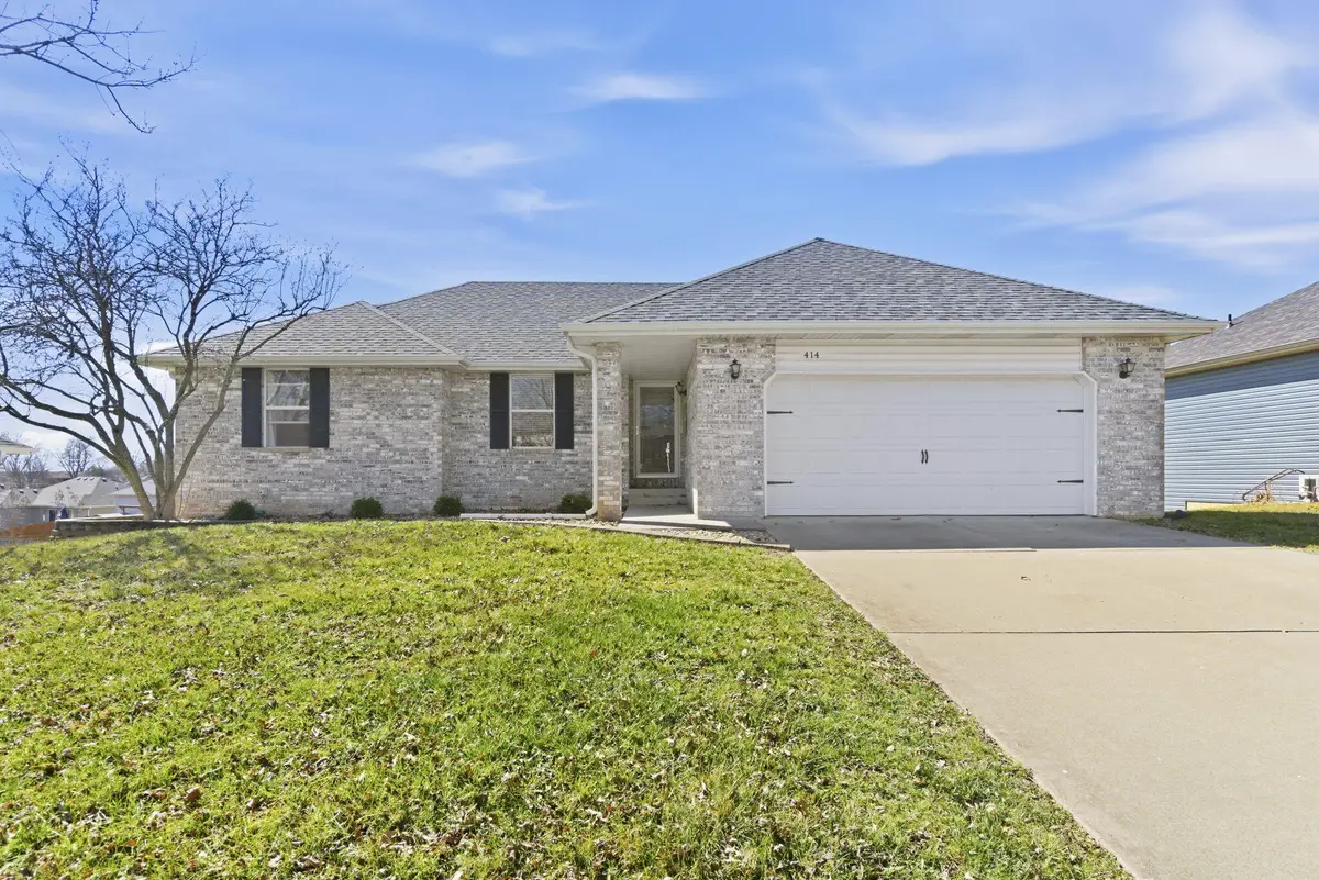 414 W Chestnut Road, Nixa, MO 65714 - #1