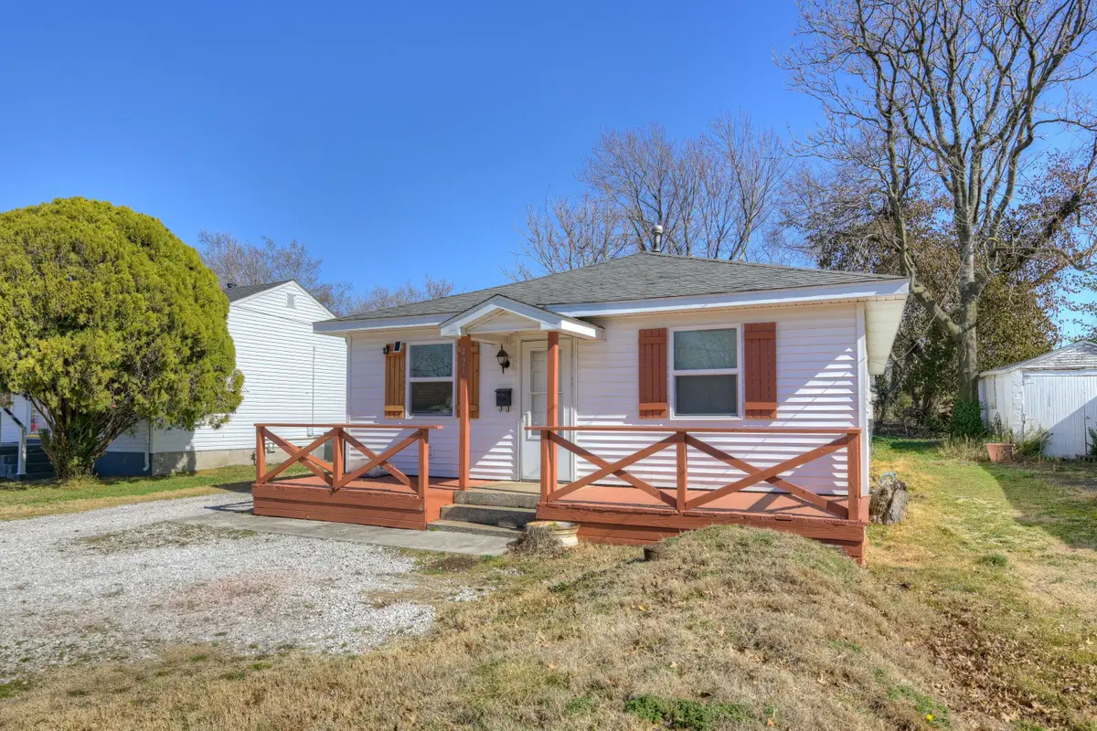 423 S Monroe Avenue, Joplin, MO 64801 - #1