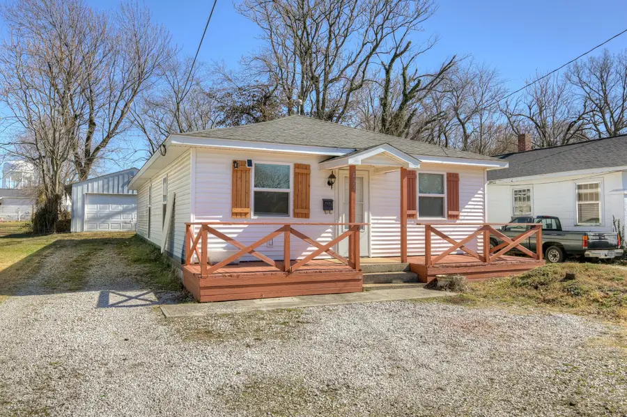 423 S Monroe Avenue, Joplin, MO 64801 - #3