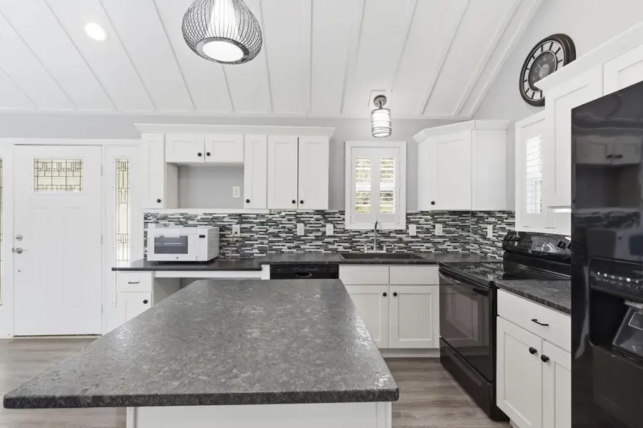 1290 Peace In Valley Road, Blue Eye, MO 65611 - #2