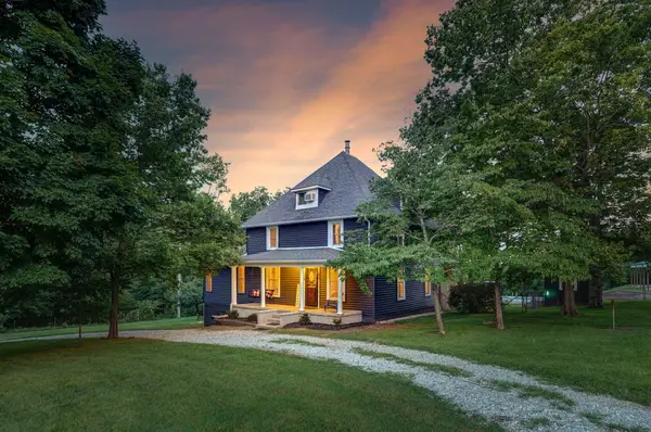 3060 W Ellison Drive, Springfield, MO 65810