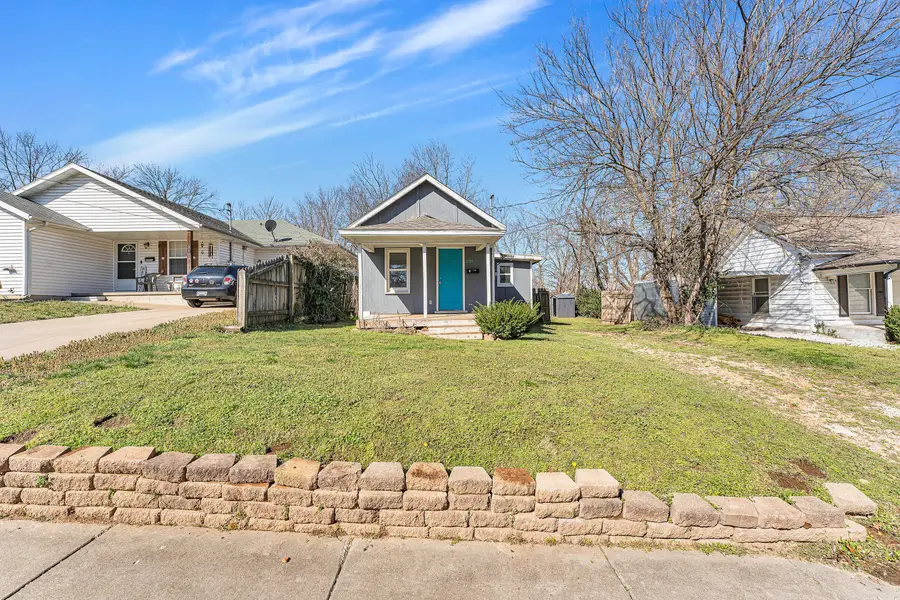 2105 N Elizabeth Avenue, Springfield, MO 65803 - #2