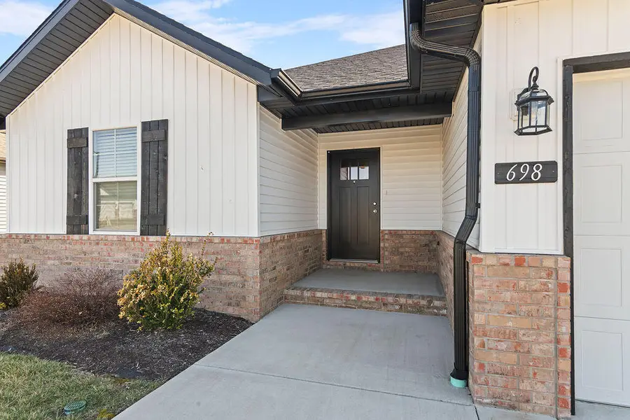 698 N Glenwood Avenue, Republic, MO 65738 - #2