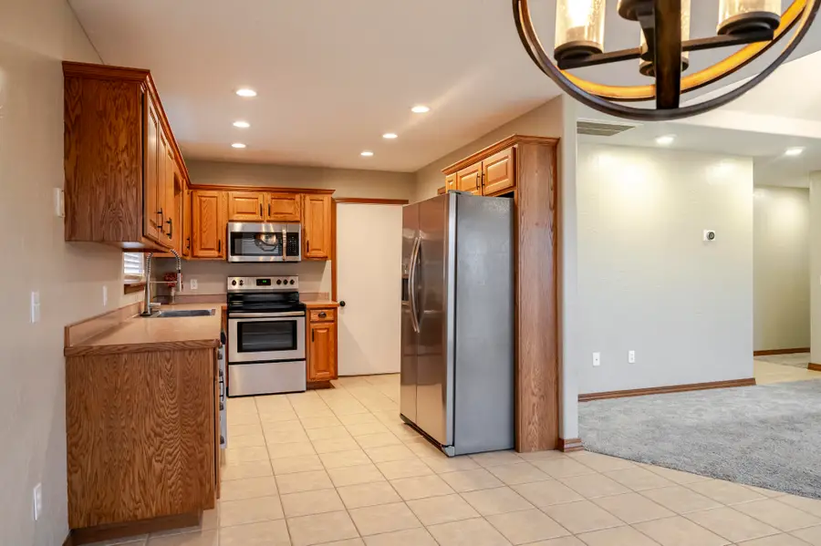 407 Haylee Court, Aurora, MO 65605 - #3