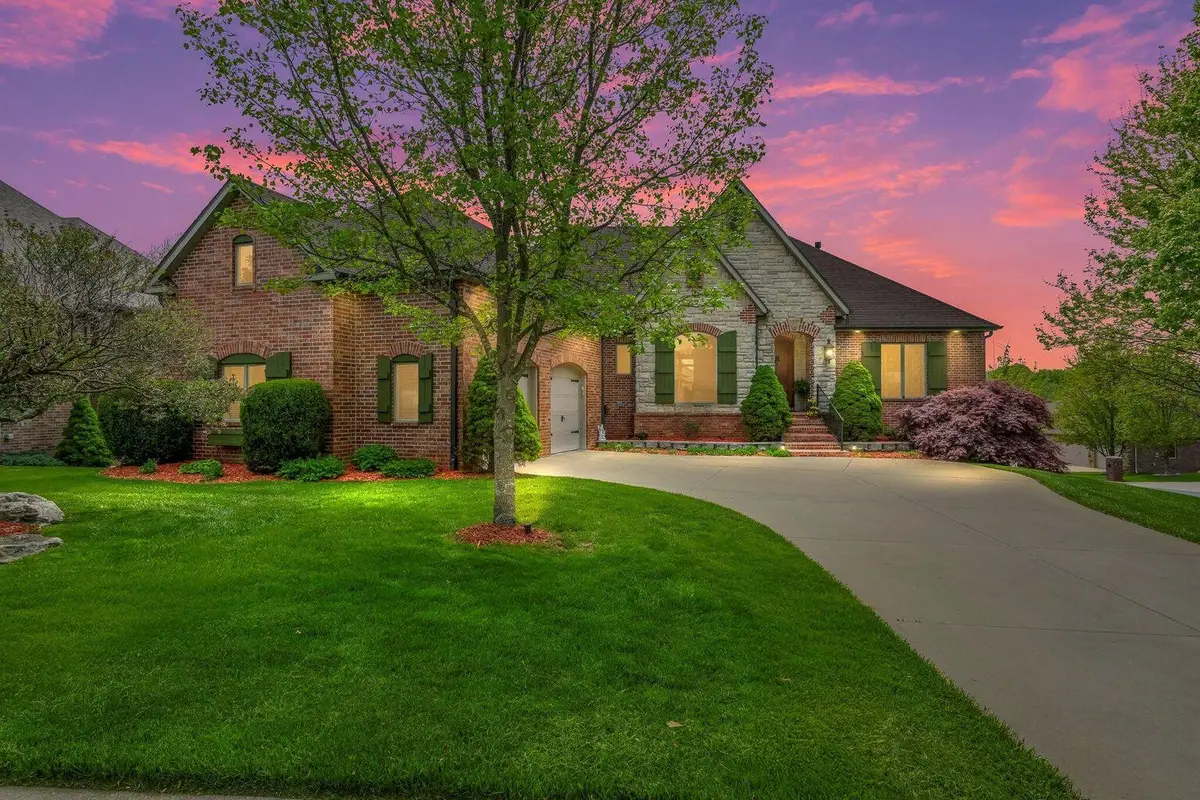 3912 E Windsmore Drive, Springfield, MO 65802 - #1