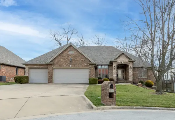 5628 S Moonshine Court, Springfield, MO 65804