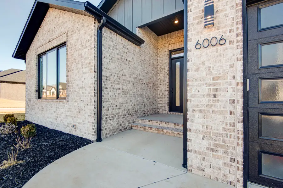 6006 S Holland Avenue, Springfield, MO 65810 - #2