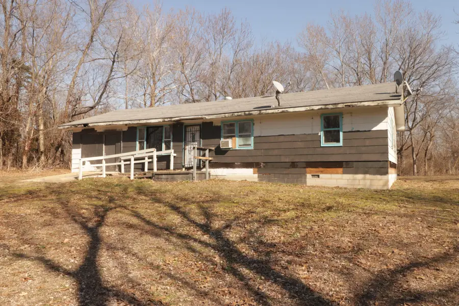 706 Myrtle Street, Taneyville, MO 65759 - #2