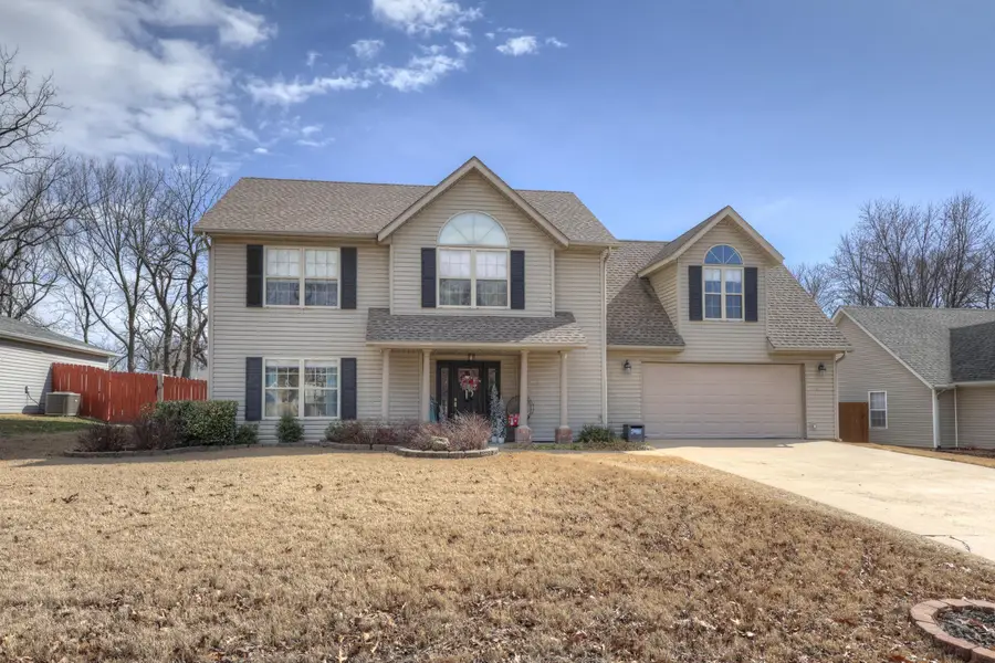 911 N Lincoln Street, Carterville, MO 64835 - #3