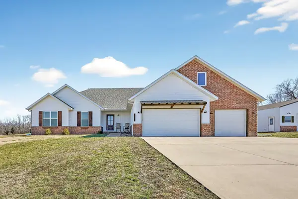 1936 W Big Meadows Lane, Nixa, MO 65714