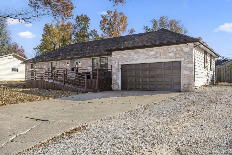 660 W Village Street, Springfield, MO 65807 - #3