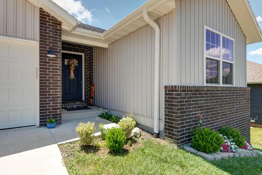 1502 W Parkview Street, Ozark, MO 65721 - #2