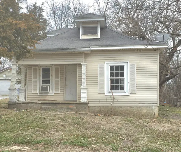 214 Boisseau St Street, Greenfield, MO 65661