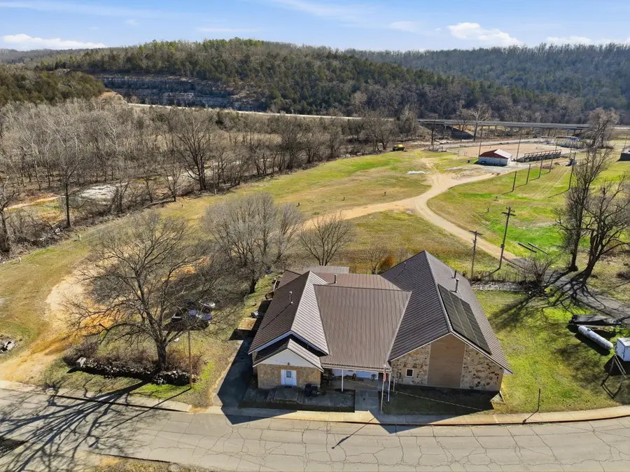 190 W Main Street, Gainesville, MO 65655 - #2