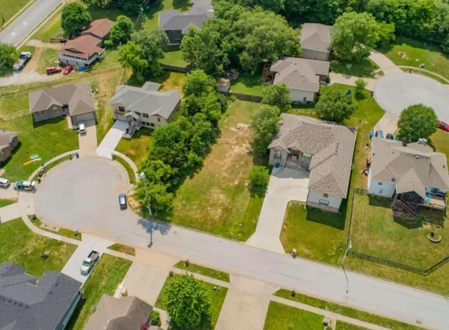 5389 S Clifton Avenue, Springfield, MO 65810 - #3