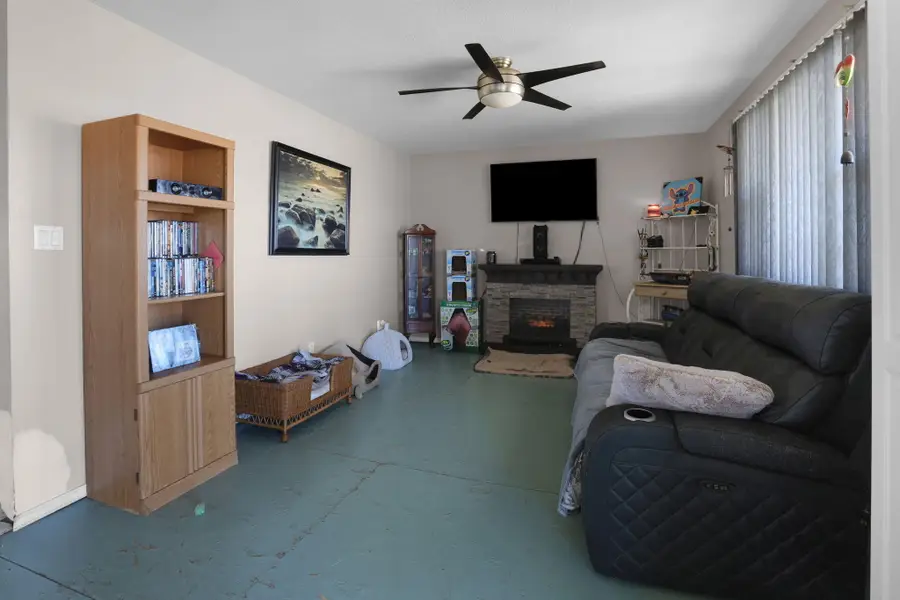 1834 S Black Cat Road, Joplin, MO 64801 - #3