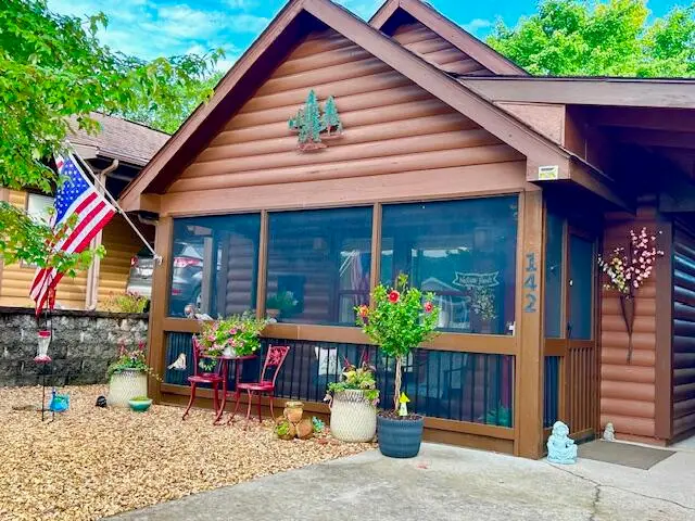 142 Natures Way, Hollister, MO 65672 - #1