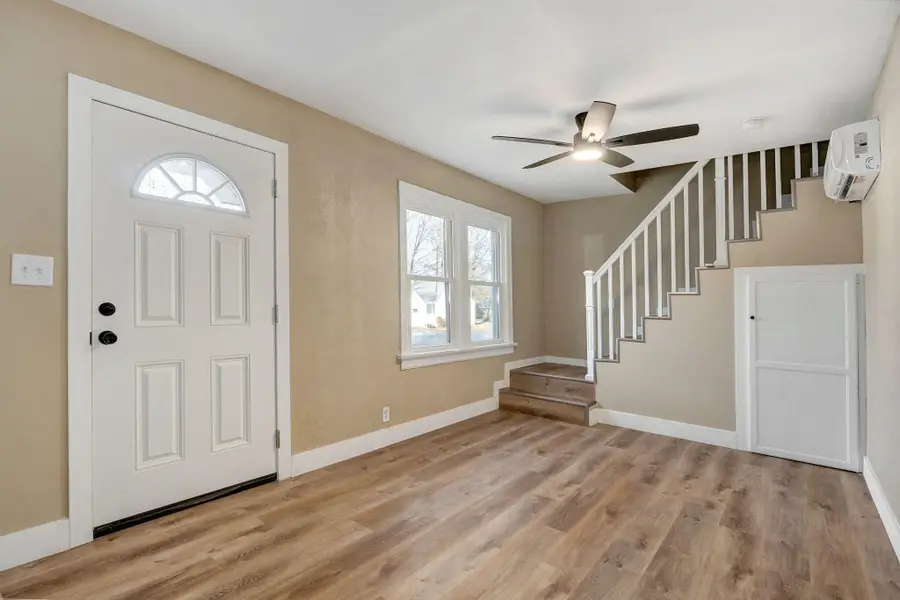 1348 E Stanford Street, Springfield, MO 65804 - #3