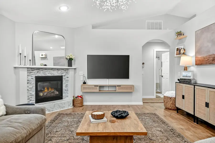 788 S Hackberry Avenue, Nixa, MO 65714 - #3