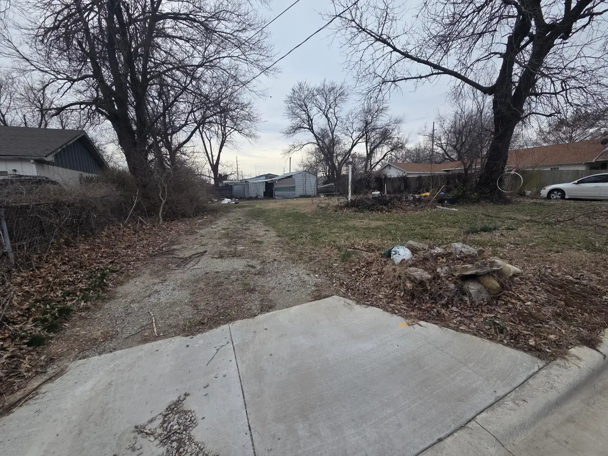 1309 W Allison Street, Nevada, MO 64772 - #1