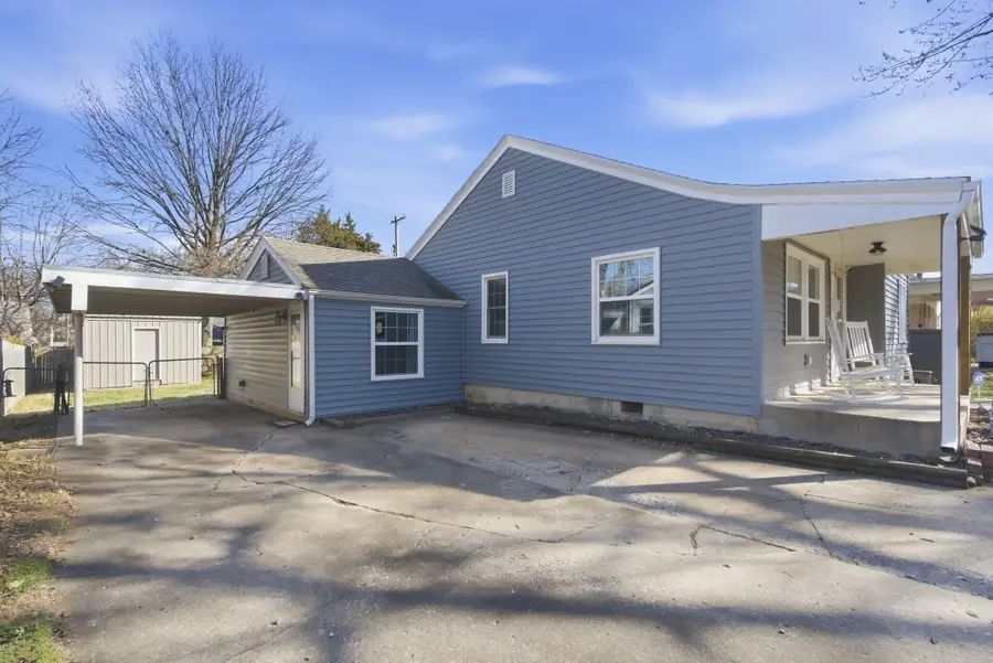 1706 S Delaware Avenue, Springfield, MO 65804 - #3