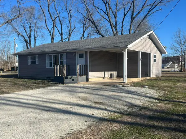 103 E Valley Street, Willow Springs, MO 65793