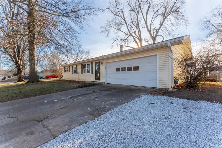 1205 N Drury Avenue, Springfield, MO 65802 - #2