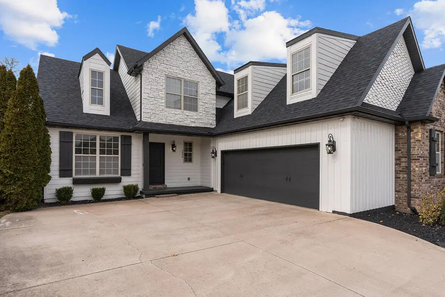 3409 N Brinnsfield Drive, Ozark, MO 65721 - #3