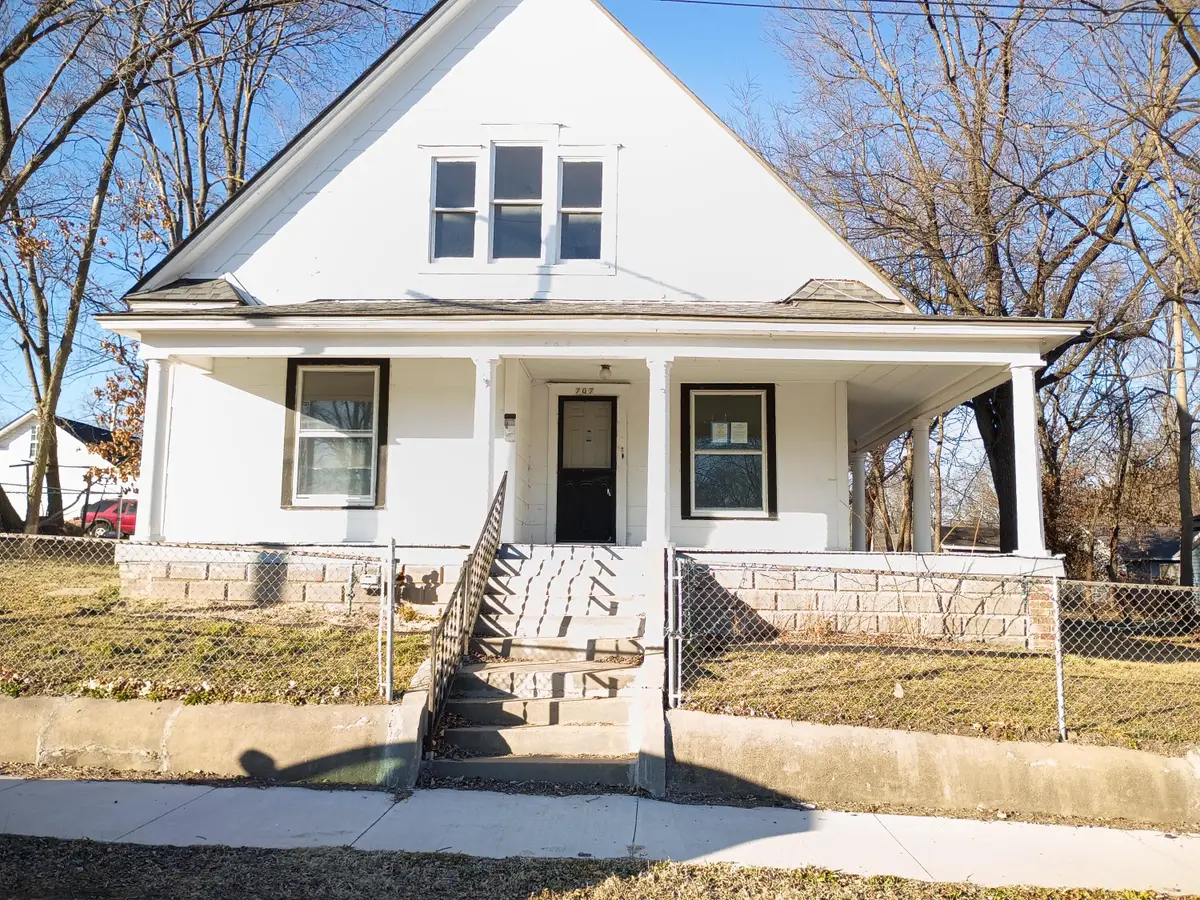 707 E Pool Road, Joplin, MO 64801 - #1