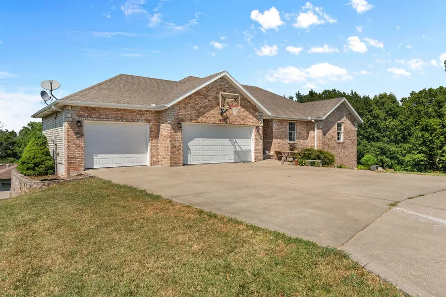 1209 E Jay Street, Ozark, MO 65721 - #2