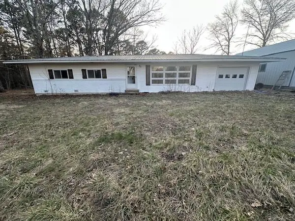 47616 E Missouri 14, Dora, MO 65637