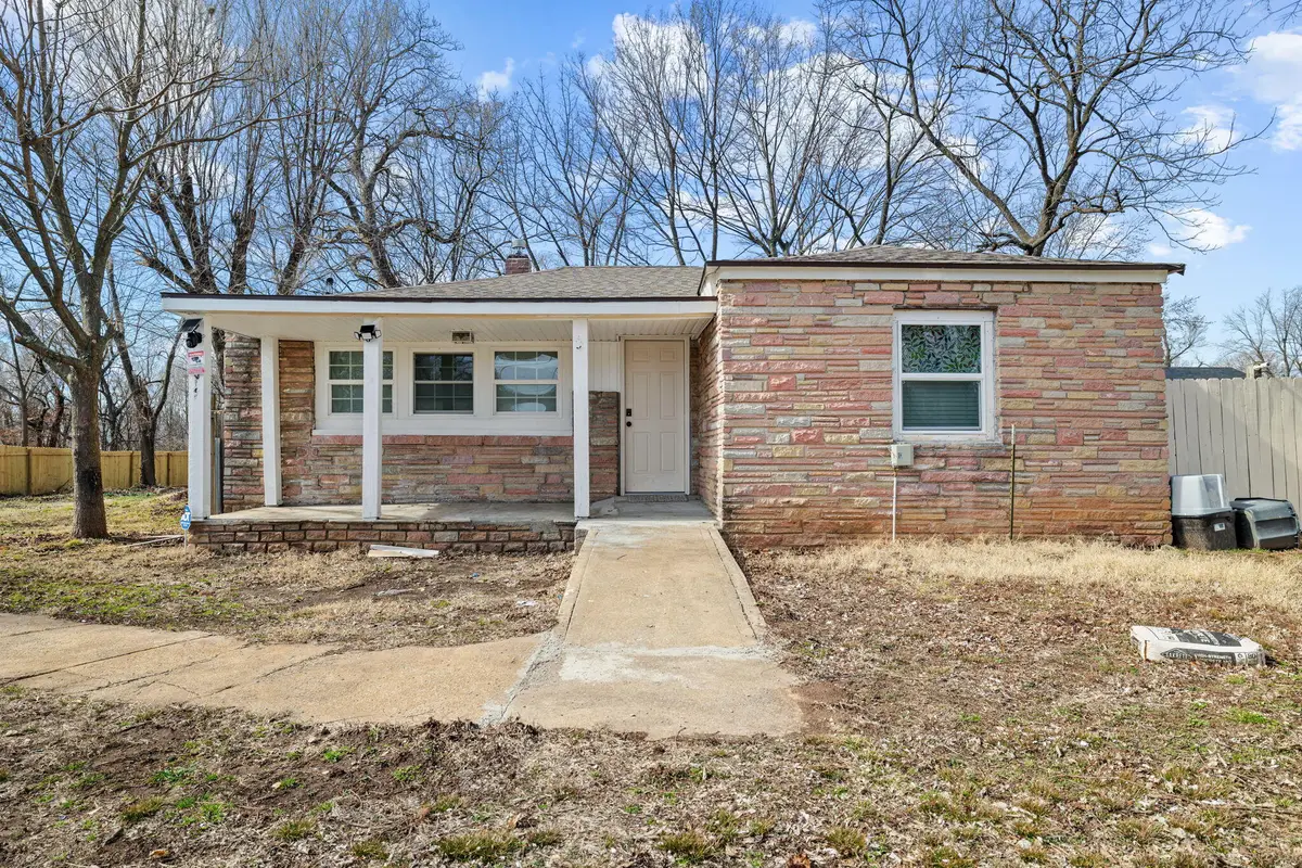 617 N Hillcrest Avenue, Springfield, MO 65802 - #1