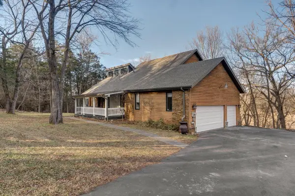 2497 E Farm Road 194, Ozark, MO 65721