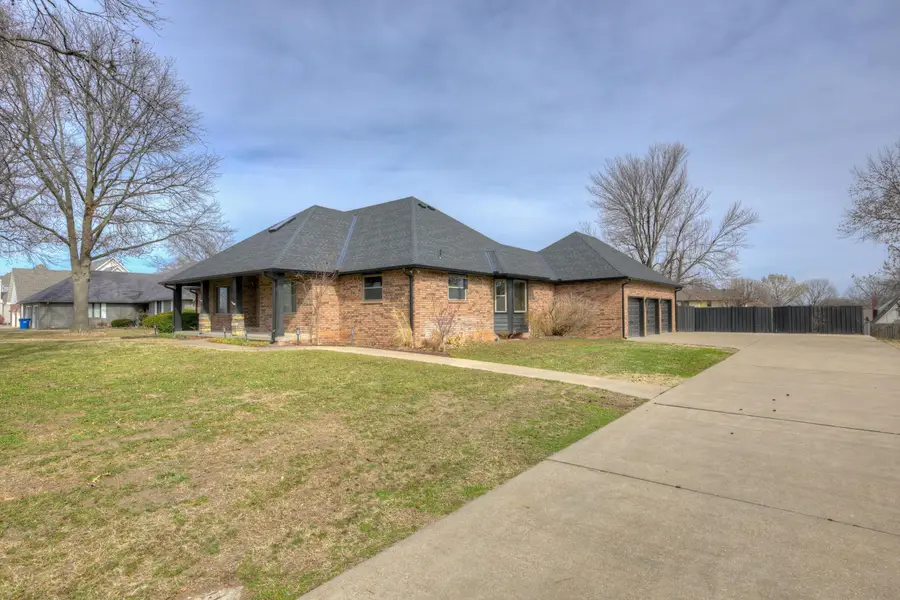 3315 S Park Avenue, Joplin, MO 64804 - #3