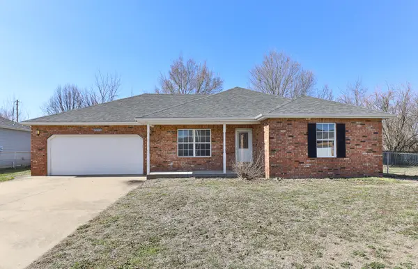 2731 S Grant Avenue, Bolivar, MO 65613