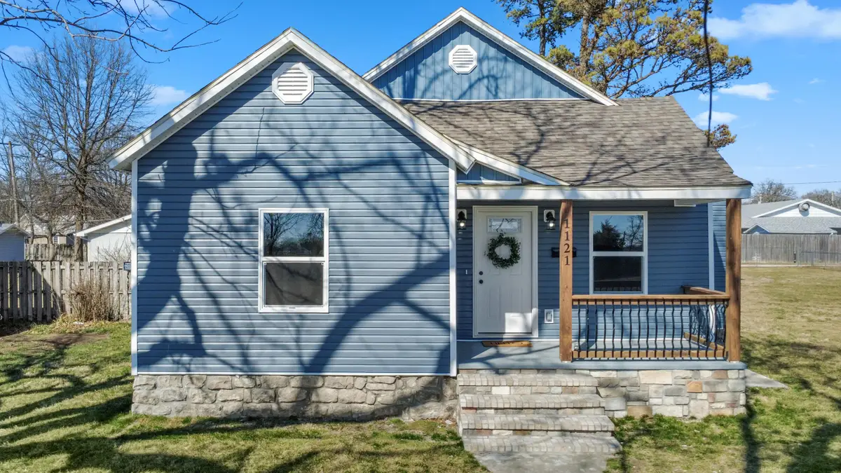 1121 E Thoman Street, Springfield, MO 65803 - #1