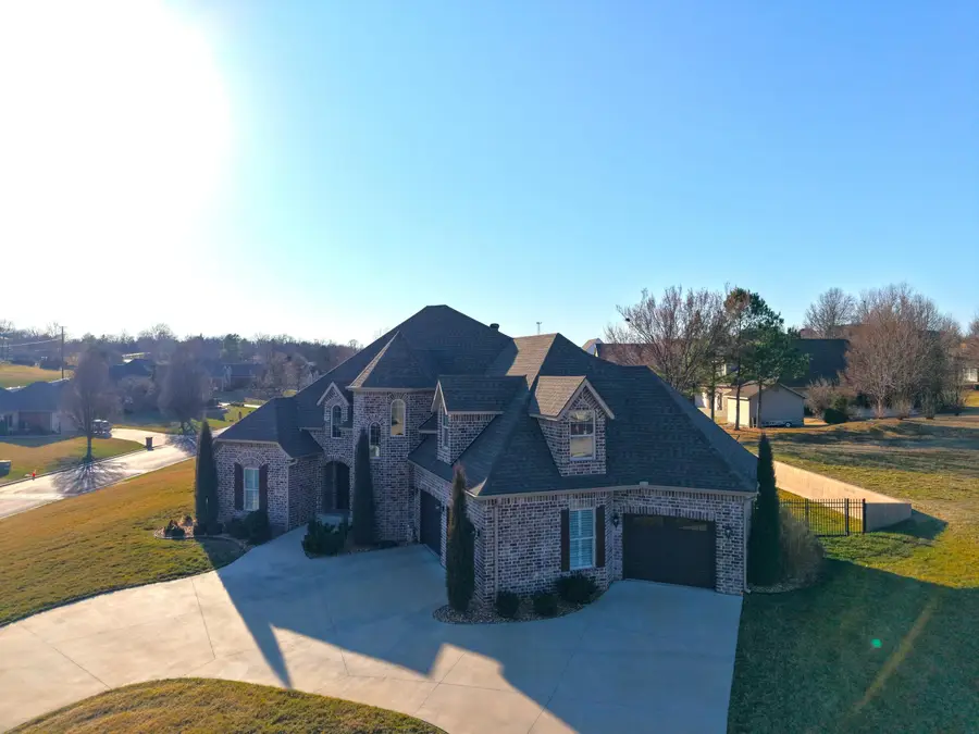 3132 Sunset Drive E, Joplin, MO 64804 - #2