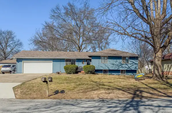 2325 W Alta Street, Springfield, MO 65810