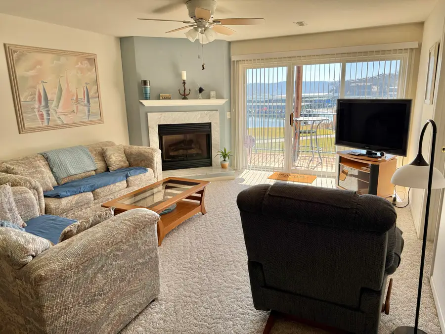 93 Cedar Glen Court #1b, Camdenton, MO 65020 - #2