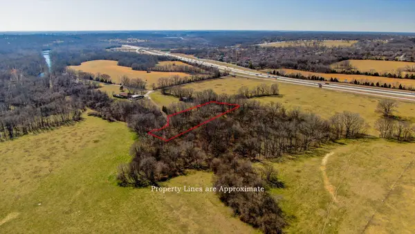 000 E Republic East Road, Springfield, MO 65809