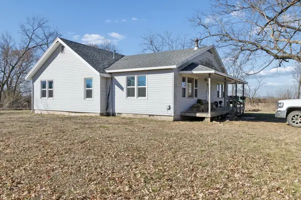 10120 State Highway 39, Stockton, MO 65785