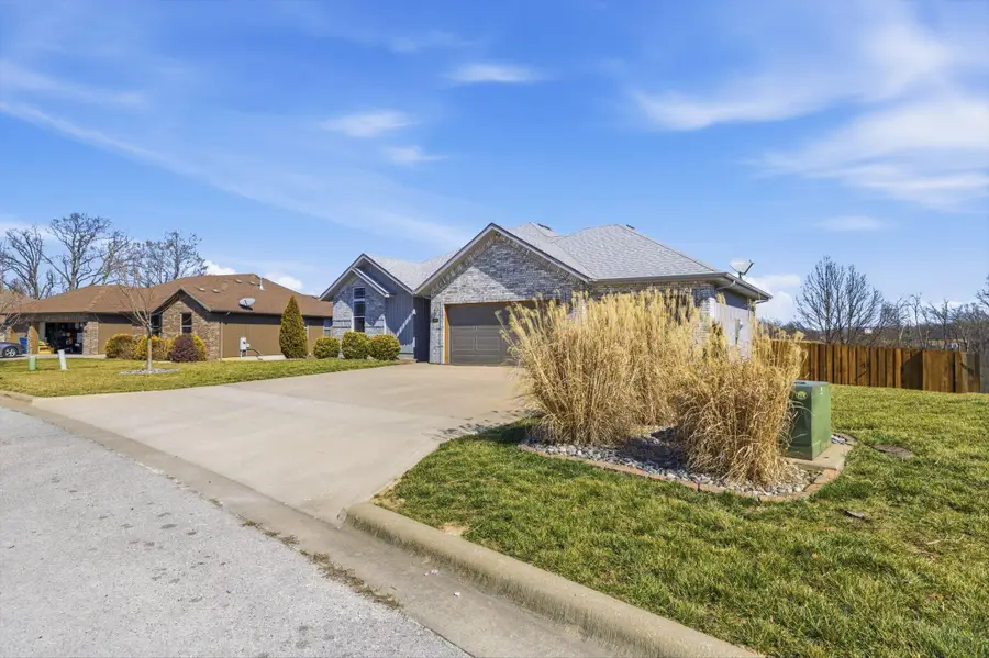 1930 N Seabrook Drive, Nixa, MO 65714 - #3