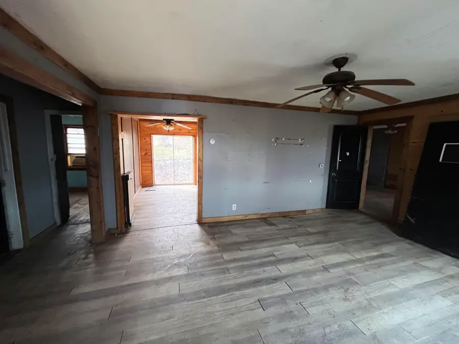 607 Nevada Avenue, West Plains, MO 65775 - #2