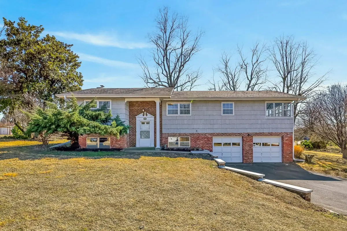 2604 W Weatherly Drive, Springfield, MO 65807 - #1