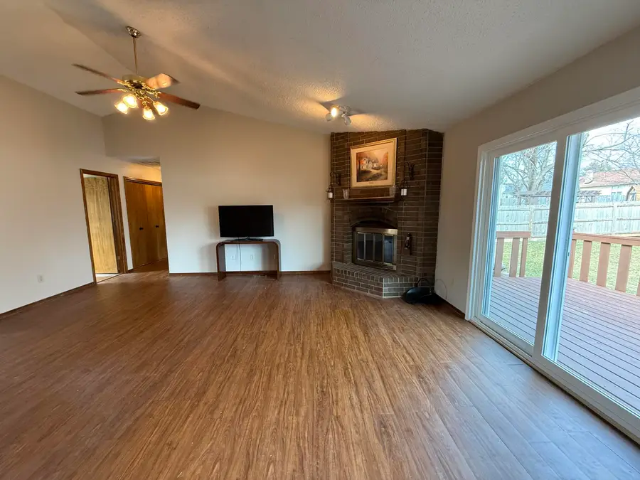 1419 W Whiteside Street, Springfield, MO 65807 - #3